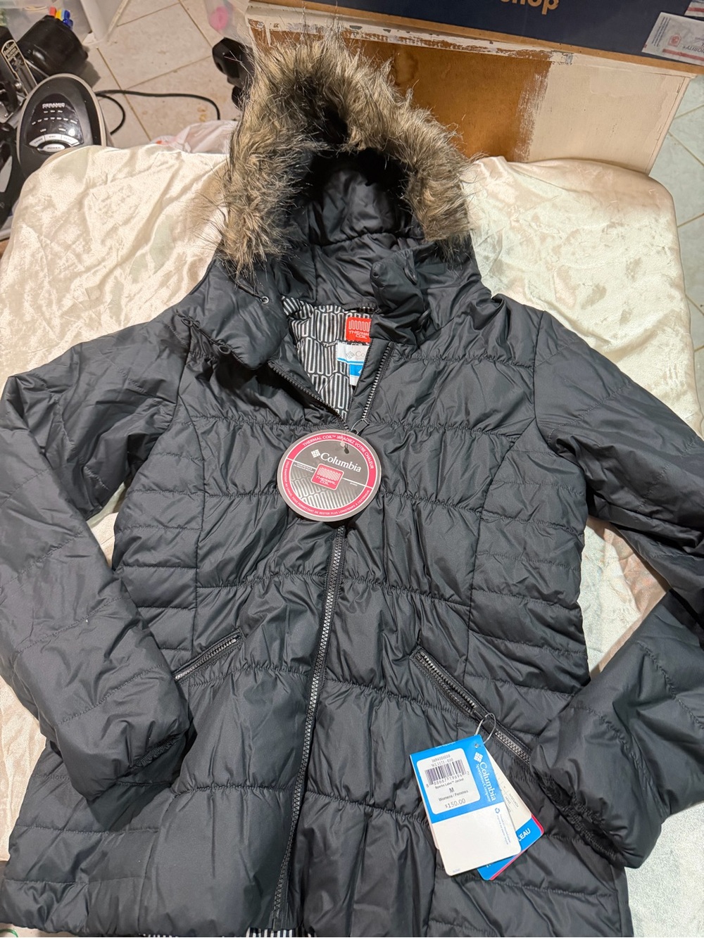 New Columbia Therma Coil Quilted Hooded Jacket with Faux Fur Trim - Women's Med
